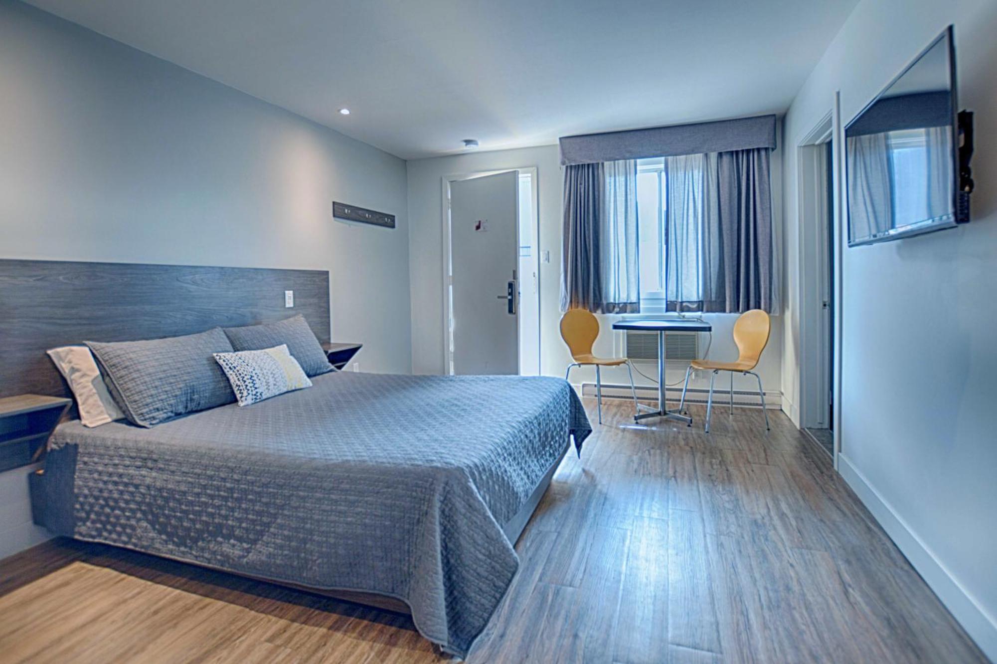 לאוול Le Fabreville Motel & Suites מראה חיצוני תמונה